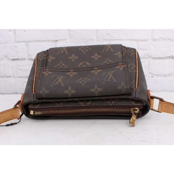 Louis Vuitton Viva Cite PM Small Crossbody & Shoulder Leather Red Purse A4573 - Picture 12 of 13